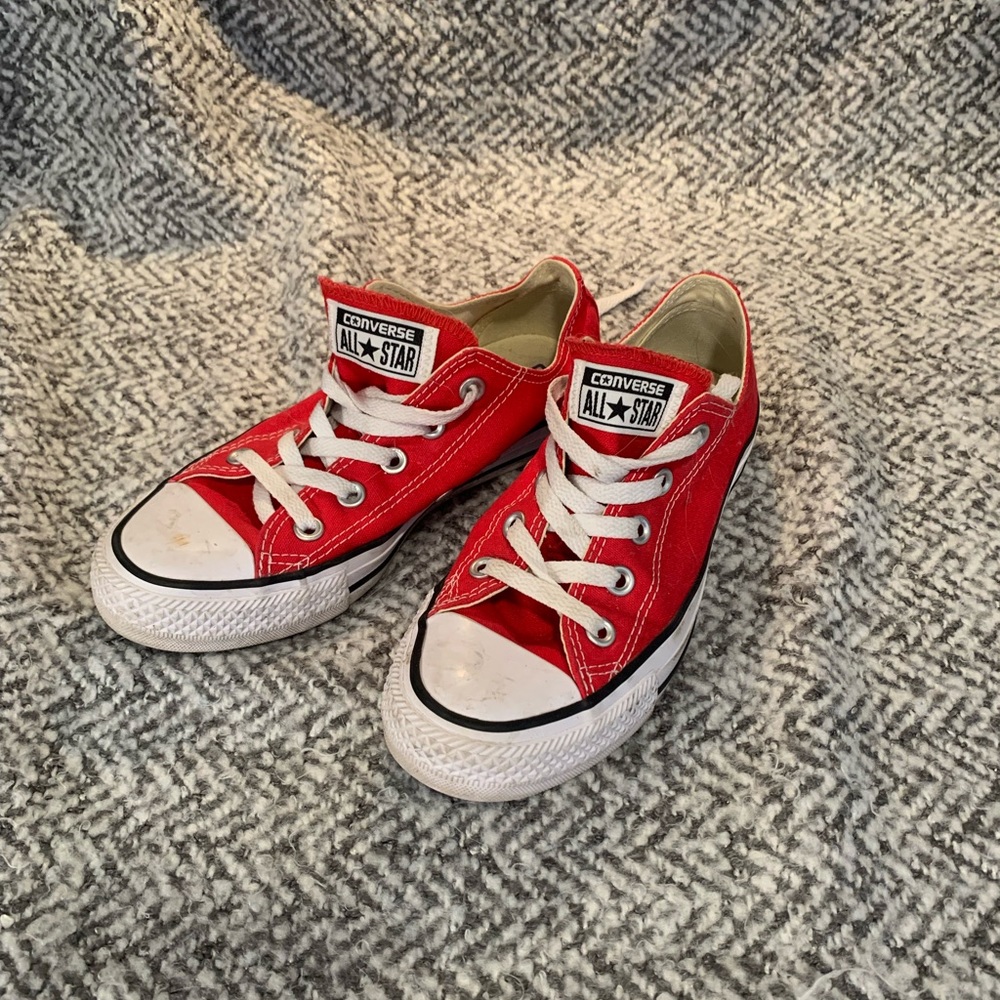 Chuck Taylor All Star Classic Low Top Unisex Red Men’s 4 Women’s 6